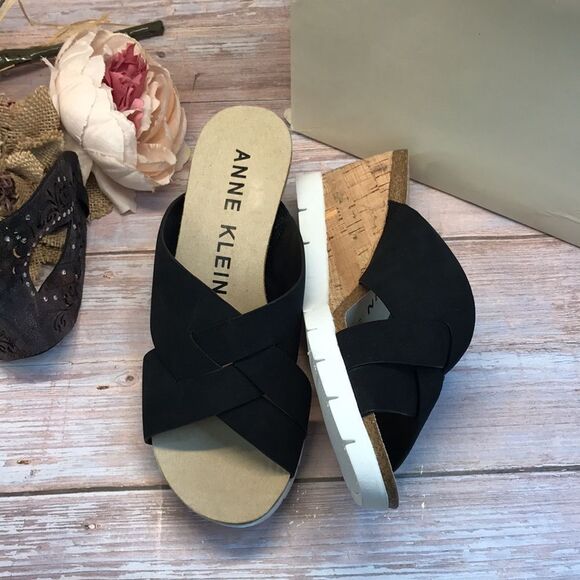 Anne Klein Women's Lexy Wedge Slip On Sandal 6 - Picture 2 of 7
